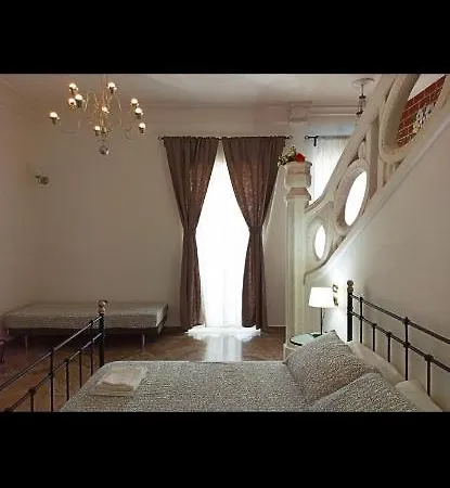 L'antico Ortale לינה וארוחת בוקר 3*